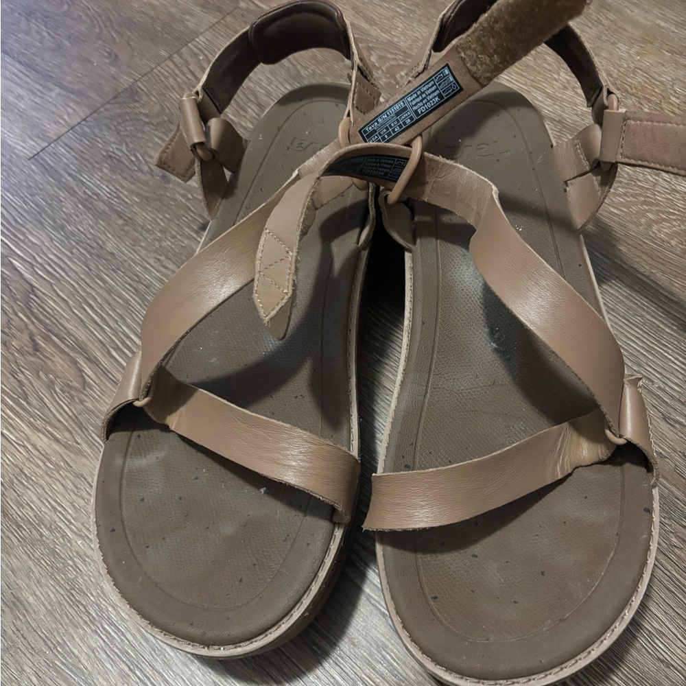 Teva Madera Platform Sandal - Picture 2 of 6